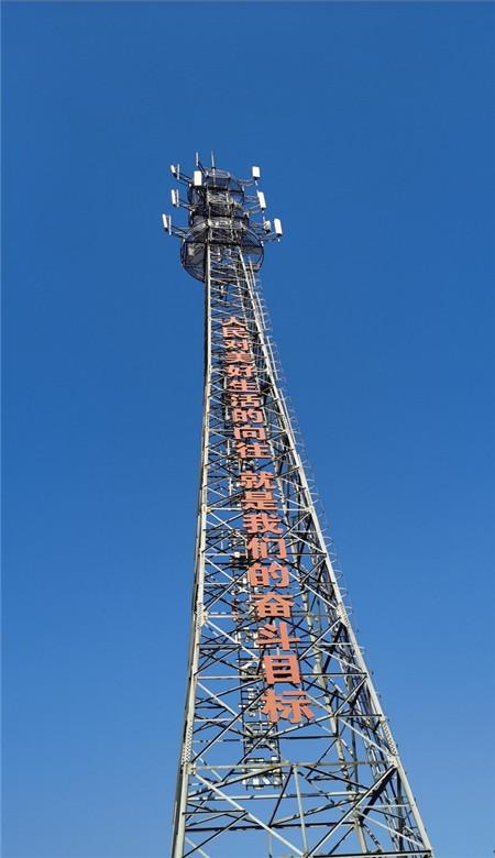 悬崖小屋逃生
